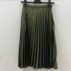 Topshop Olive Green Pleated Skirt